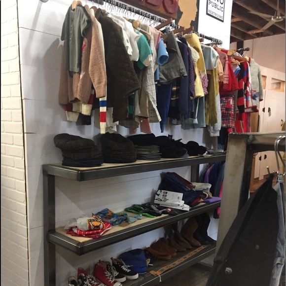 Meet your Posher - Picture 3 of 5